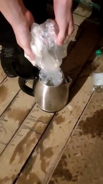 сварили пельмени в чайнике #shorts