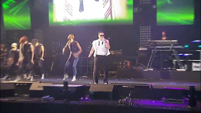 PSY - GANGNAM STYLE (Seoul Plaza Live Concert)