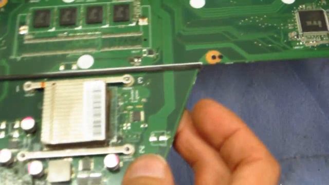Ноутбук Asus X551C X551 профилактика как разобрать заменить