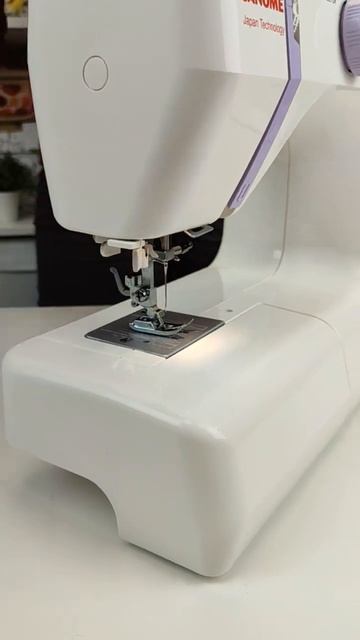 Janome VS56s. Распаковка электромеханической машины