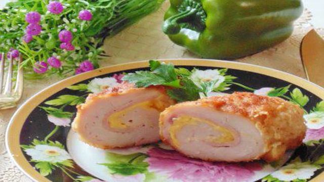 Куриная грудка с сыром и ветчиной