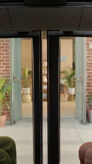 Этот автономный автомобиль похож на тостер