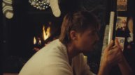 Sabrina Carpenter - santa doesn’t know you like i do (Official Video)
