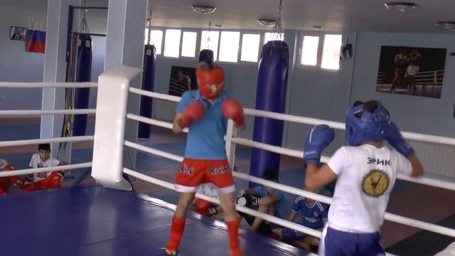 Судья Новиков в спортивной школе знаменитых братьев Тозлиян