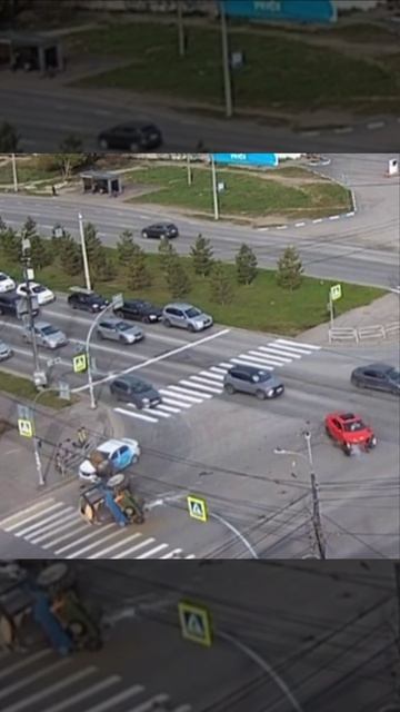ДТП с участием трактора в Челябинске 🙄