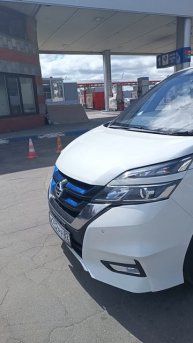Nissan serena c27