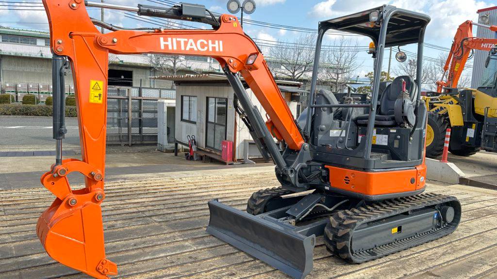 Японский экскаватор HITACHI ZX30U-5A под заказ. 2018 год, 4354 моточасов. Тел. 8-914-792-77-71