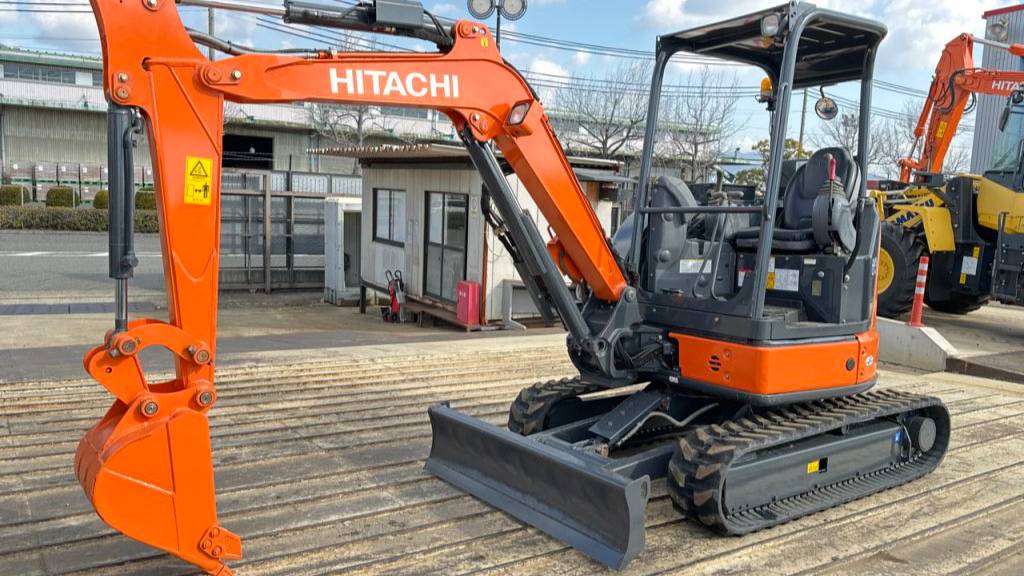 Японский экскаватор HITACHI ZX30U-5A под заказ. 2018 год, 4354 моточасов. Тел. 8-914-792-77-71