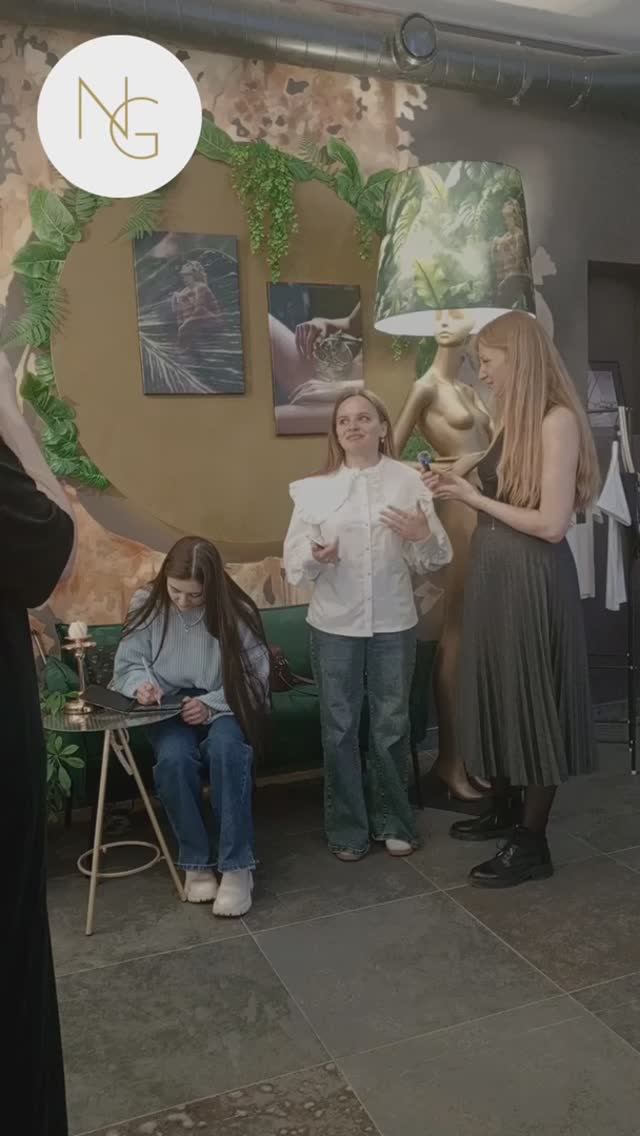 Весенний маркет в Naked Gallery