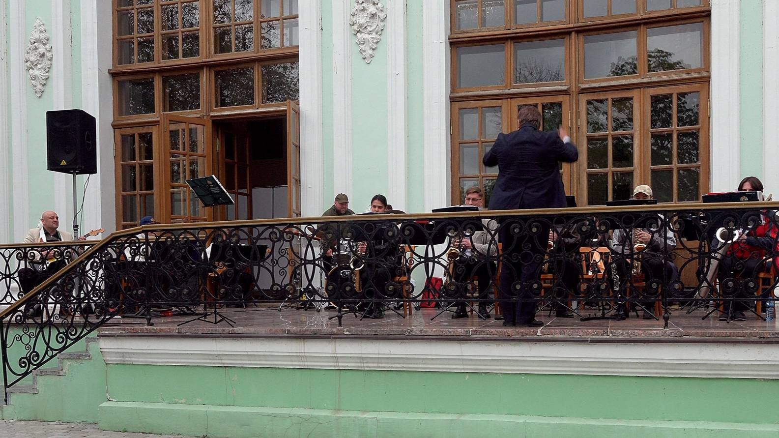 Попурри на песни военных лет - оркестр