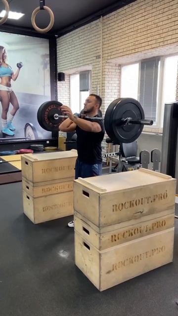 80кг - одной рукой собственный вес🤫