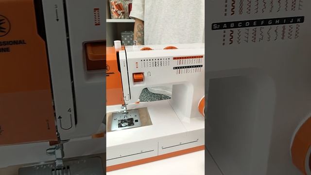 CHAYKA Origami. Распаковка электромеханической швейной маши