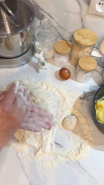 Как вам такие пирожки? Съели бы?) #foodlover #рецепты