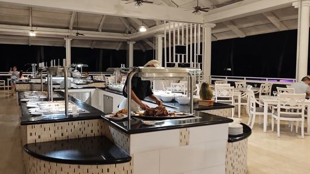 Вечерний отель