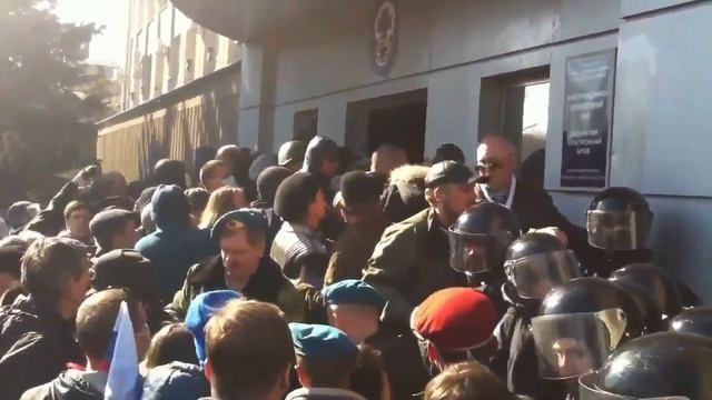 Луганск.6 апреля,2014.Штурм СБУ Луганск ч1