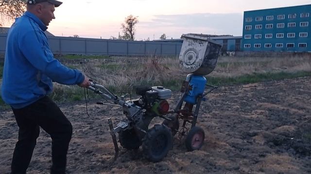 РАЗБРАСЫВАТЕЛЬ 2.0