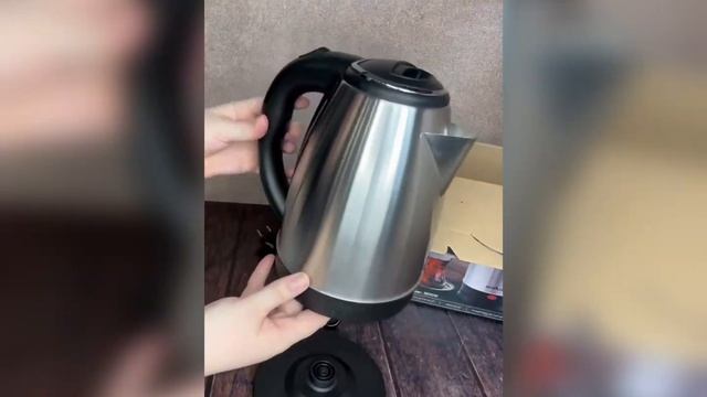 Електрочайник металевий 2л, 1500Вт / Чайник електричний ?
