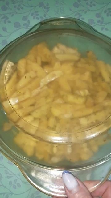 Картофель, запеченый в духовке, в оливковом масле и тр?