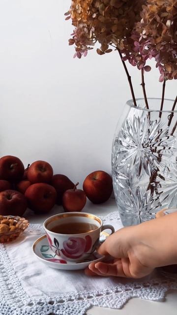 Время пить чай из фарфора