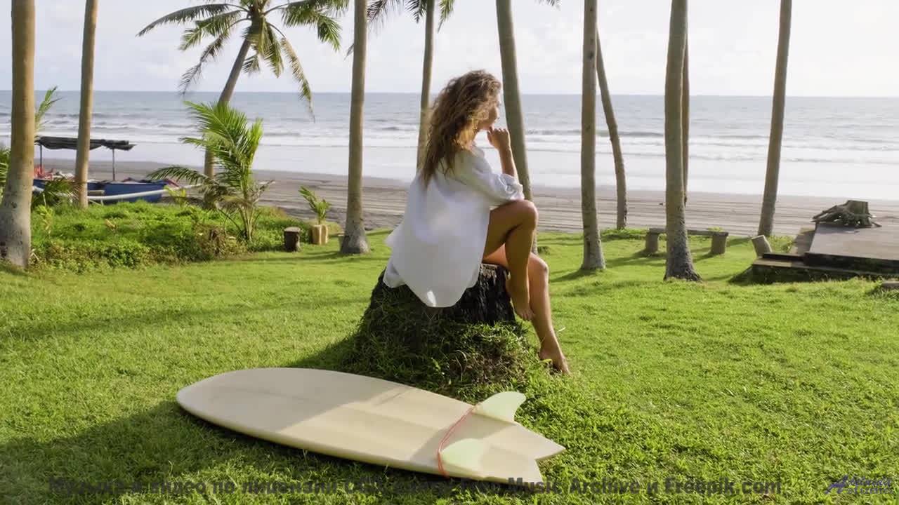 Музыка качает внутри, как буря качает облака - Daisy -- Les Hayden -- Home