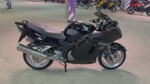 HONDA CBR1100XX 2002г. Из Европы.