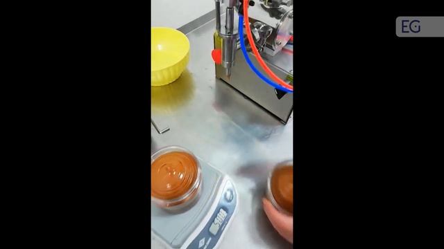 Дозатор пневматический для пастообразных продуктов DG-25