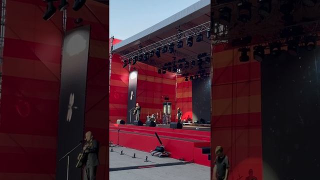 А. Топыркин - "Стрекоза"
концерт посвящённый 9 мая