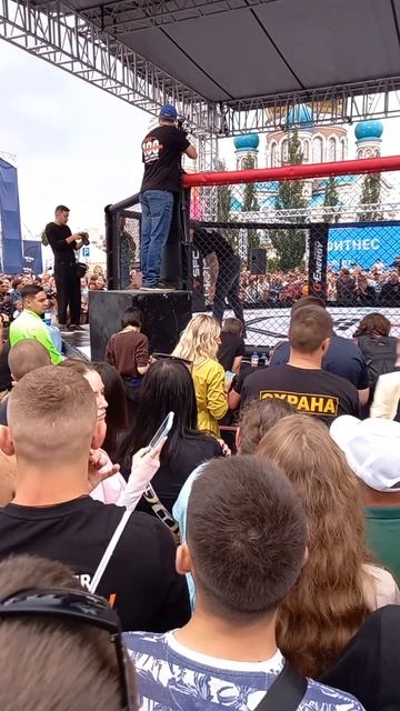 БОЙ ТЯЖЕЛЫЙ ВЕС ММА