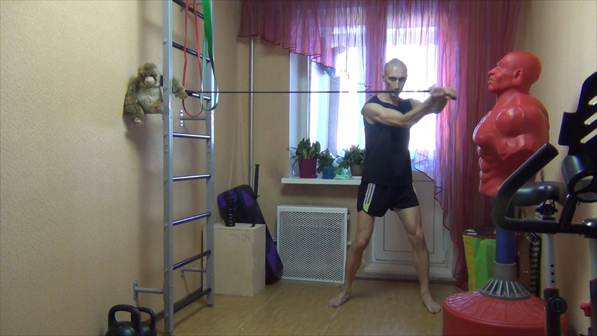 Рубящие удары. Тренировка с резиной