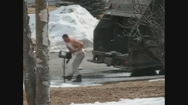 Пацану срочно нужен отпуск