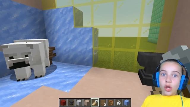 Family Play TV -  Майнкрафт Битва ДОМ В СТИЛЕ МАЙНКРАФТ #7 - НУБ против ПРО