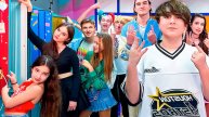 КАМИЛЬ И АМИНА УСТРОИЛИ ВСТРЕЧУ С ФАНАТАМИ! НАС ЧУТЬ НЕ РАЗДАВИЛИ ПОДРОСТКИ В ШОКЕ - КАМПУС