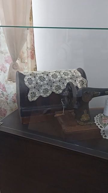ЗИНГЕР 1901 ГОДА ШВЕЙНАЯ МАШИНА