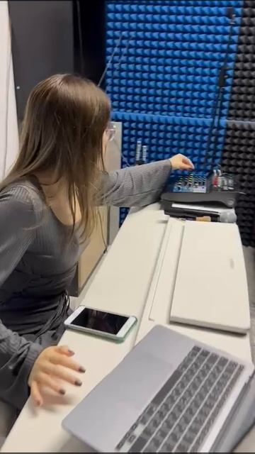 Без тебя фигово студия Без масок