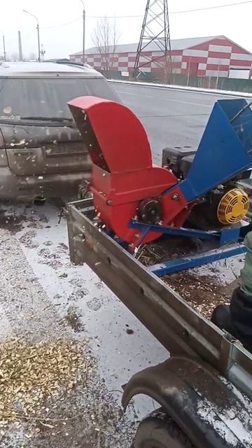 Аренда измельчителя веток в Красноярске.