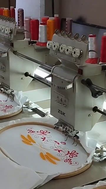 Вышивальная машина ZSK 80х годов, работает по сей день.