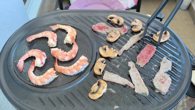 ГРИЛЬ НА БАЛКОНЕ.  Приятного аппетита. Снято  на Huawei pura