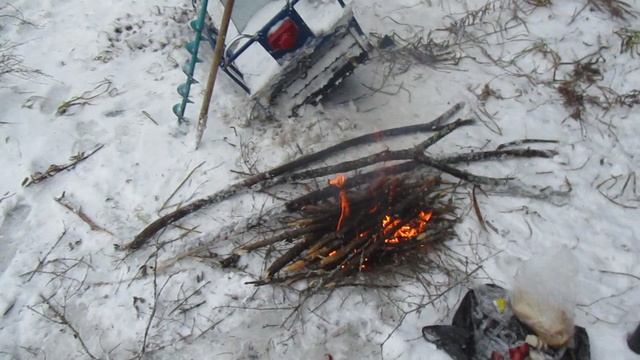 Заехал в полынью