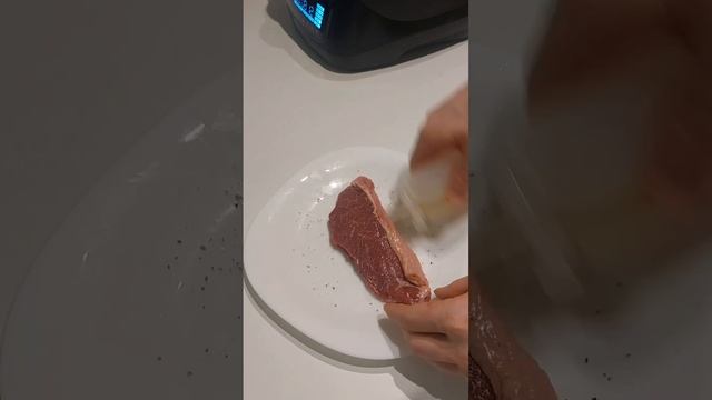Батат-пюре и сочный стейк в ГРАНДШЕФе