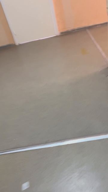 Специально для крутого чувака: я буду отвечать на комментарии если найду: кстати я уехала было 11