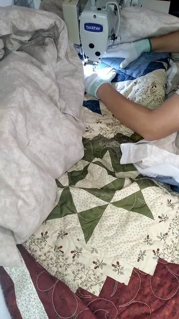 Свободно-ходовая стёжка большого покрывала!