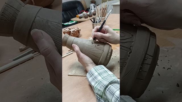 Ваза с текстурой дерева