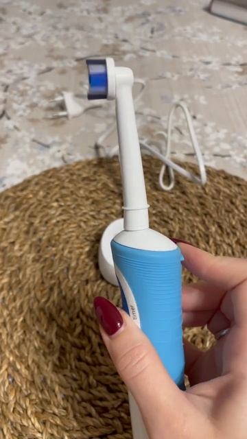 Зубная щетка Oral-B 3709
