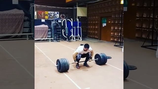 Кроссфитер. Взятие штанги на грудь 165кг (ЛР+10кг)