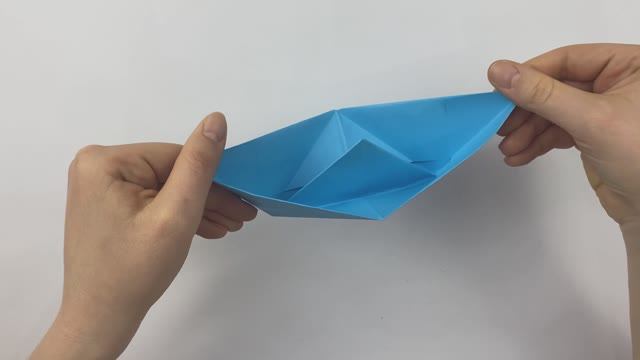 Как сделать кораблик из бумаги. Легкий способ как сделать кораблик. Корабль из бумаги
