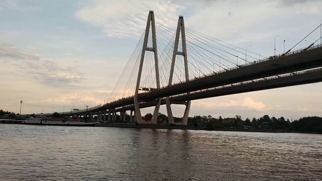 Вантовый мост, Петербург. 28 июня 2023.