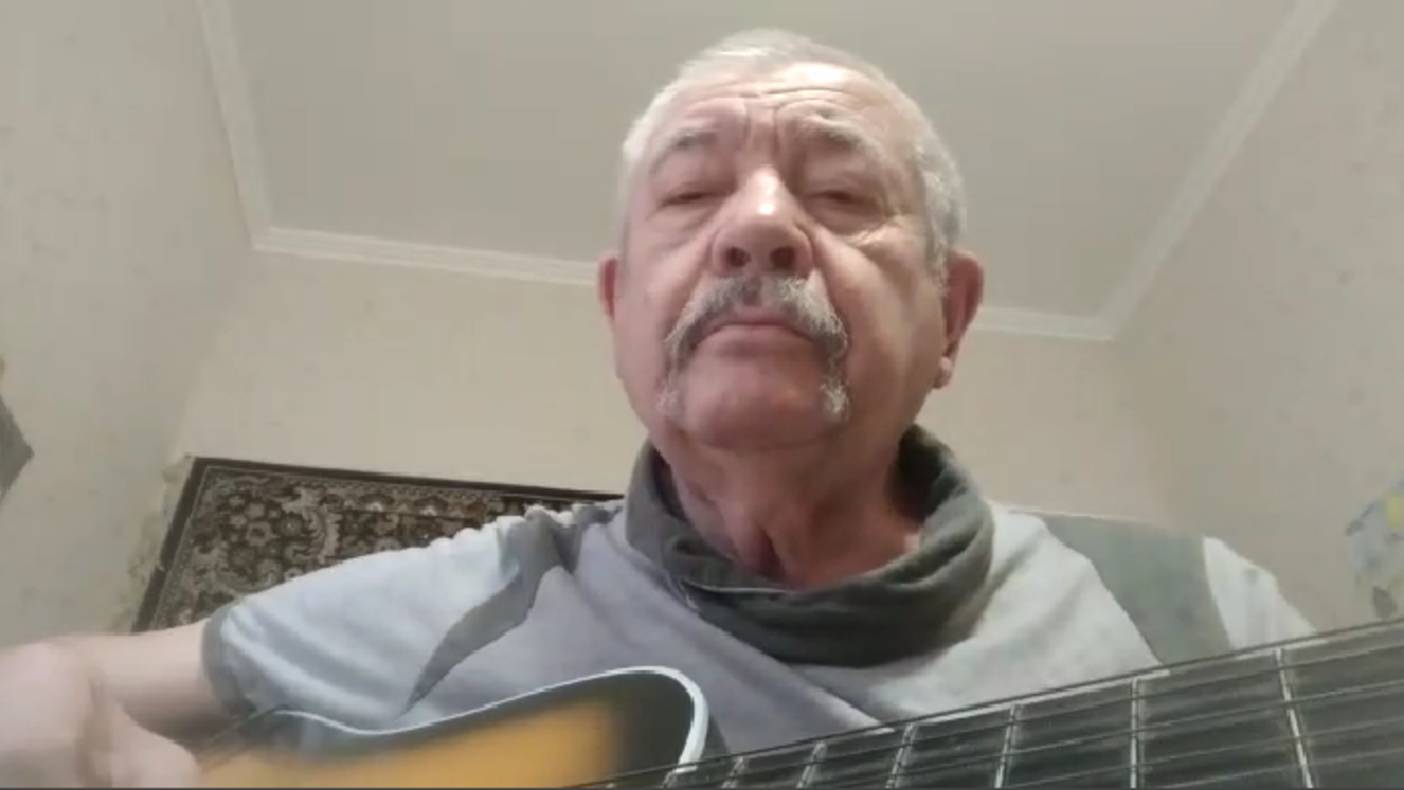 Песня под гитару "НiЧ ЯКА МiСЯЧНА"...(Ноченька лунная).