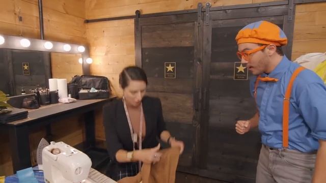 Блиппи (Blippi) - 🎃ПРЕМЬЕРА! Жуткие заклинания Блиппи на Хэллоуин   Изучай этот мир вместе с Блиппи