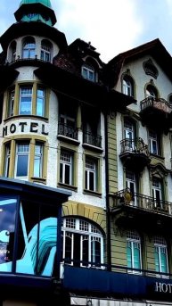 Камера попала в эпицентр событий
