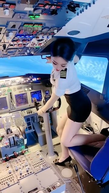 Flying lady - Beautiful female captain #Short #tiktok